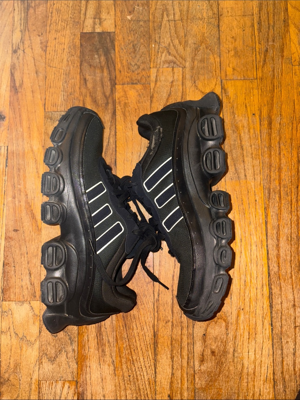 Adidas Men's Black Athletic Sneakers - Lightweight Cushioning
